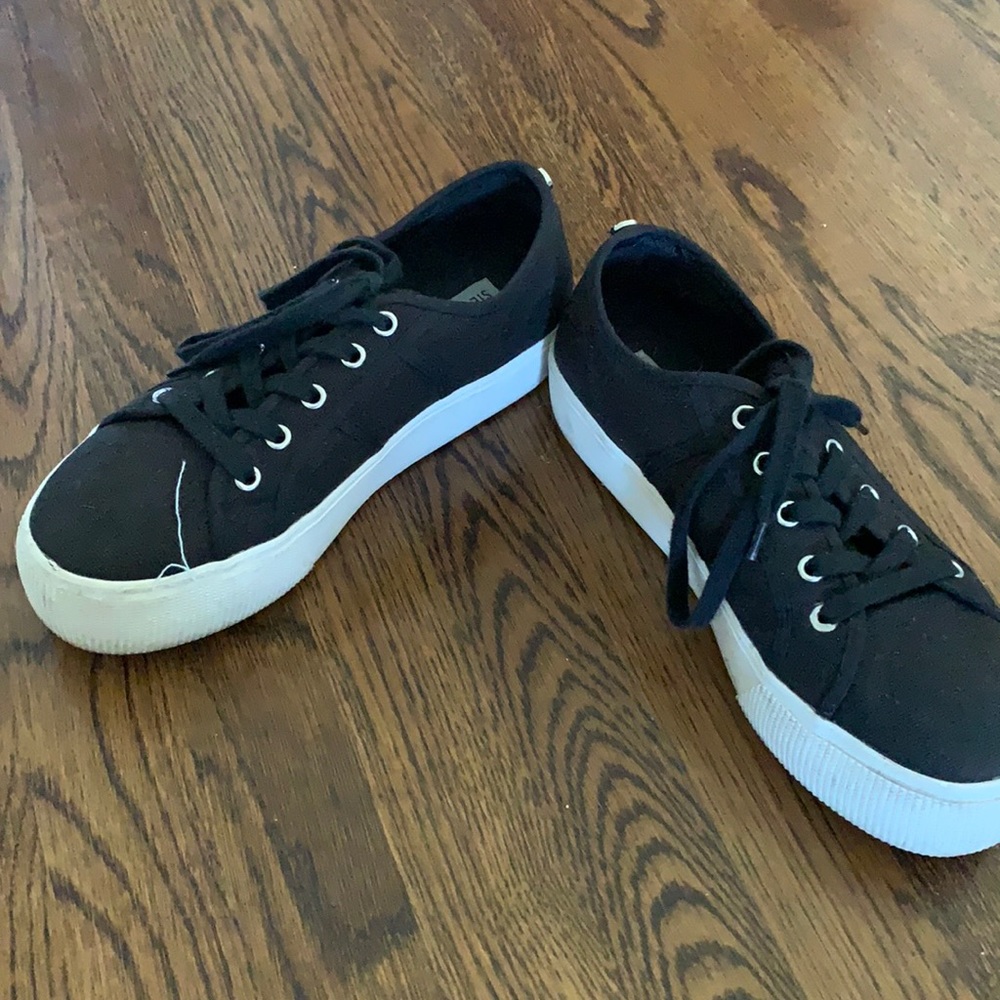 Black Steve Madden sneakers